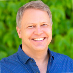 Headshot of Stefan Heck